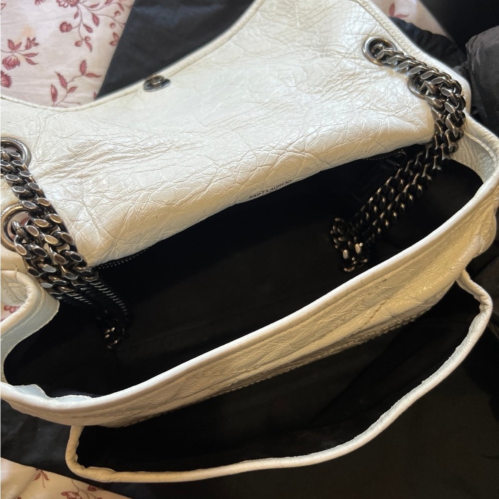 Saint Laurent Niki Medium Quilted Leather Shoulder Bag - Picture 4 of 10